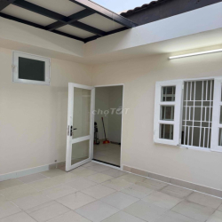 Biện thự cho thuê tại 34 đường 33 Trần não, p.An khánh