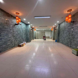 Cho thuê mặt băng 4,3 x 15m KD tự do Bùi Đình Túy Bình Thạnh.