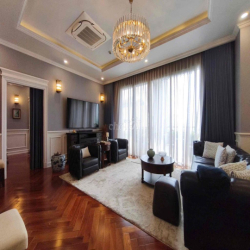 CHÍNH CHỦ GỬI CHO THUÊ CĂN PENHOUSE 3PN em Huyền *** tư vấn