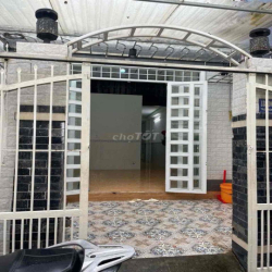 cần cho thuê nhà Trung Tâm Trần Hưng Đạo 1 trệt 1 lửng