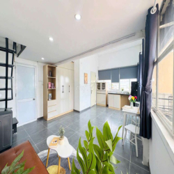 DUPLEX BAN CÔNG TRUNG TÂM Q3 ĐẦY ĐỦ NỘI THẤT