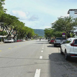 CHO THUÊ LÔ GÓC 2MT HỒ NGHINH DT 266M NGANG 10M