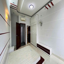 Cho Thuê Nhà Nguyên P11 4pn 5wc
