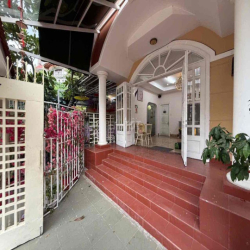 CHO THUÊ MB 100m2 KHU HIM LAM SÁT LOTTE QUẬN 7, SPA, NAIL, VĂN PHÒNG