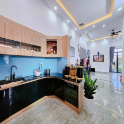 Cho thuê Biệt Thự Sân Vườn Y Moan Cách Trung tâm 4Km