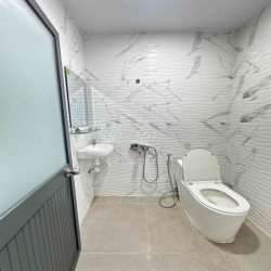 trọ siêu thoáng, sẵn máy lạnh, nguyễn văn quá, cửa sổ lớn