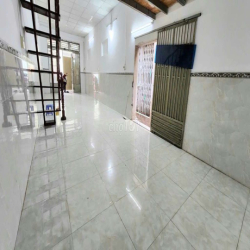 CHO THUÊ NHÀ NGUYÊN CĂN HẺM 5M GẦN NGÃ TƯ BỐN XÃ