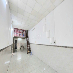 CHO THUÊ NHÀ NGUYÊN CĂN HẺM 5M GẦN NGÃ TƯ BỐN XÃ