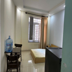 Cho thuê ngắn hạn phòng full nội thất, Q1 