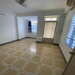 Cho thuê nguyên căn mặt 175 Tô Hiến Thành P. Hoà Hưng Tphcm