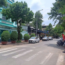 MẶT BẰNG VÀ PHÒNG Ở SAU LƯNG VINHOME