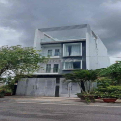 NHÀ 4 TẦNG 5x20 4PN NGAY GLOBALY CITY PLB QUẬN 9