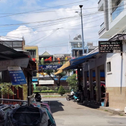 Sang nhà cho thuê làm tiệm nail nhỏ giá 5tr