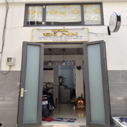 Sang nhà cho thuê làm tiệm nail nhỏ giá 5tr