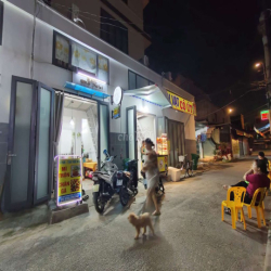 Sang nhà cho thuê làm tiệm nail nhỏ giá 5tr