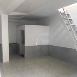 phòng trọ trệt + gác đúc đẹp gần khu trung tâm 28m2