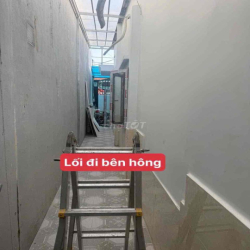 NHÀ MỚI : 5,6 X 20m2 - HẺM OTO - GẦN FULL NỘI THẤT