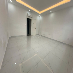 Cho thuê văn phòng KDT Vạn Phúc city 25m 5tr có tháng máy