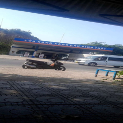 nhà vườn kiêm bãi giữ xe