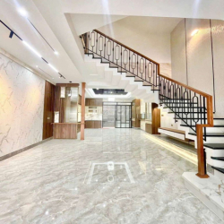 nhà mặt tiền đường số 1 ( 5 x 20 có 5pn 5wc sân thượng)