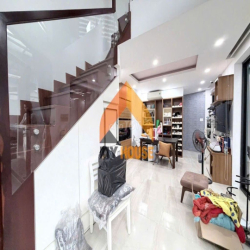 Villa mini 2 PN Thảo Điền 220m2 sân rộng, khu yên tĩnh chỉ 50tr