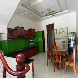 Cho thuê nhà Phú Tân, Thủ Dầu Một - Diện tích: 5x20 1 trệt + 2 lầu 1 k