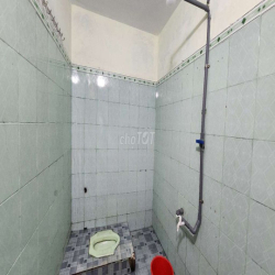 Nhà gác đúc MT đường Xuân Thiều 14, 3 phòng ngủ kiên cố, sát chợ Nam Ô