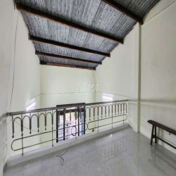 Nhà gác đúc MT đường Xuân Thiều 14, 3 phòng ngủ kiên cố, sát chợ Nam Ô