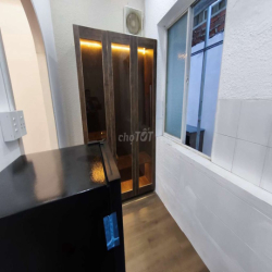 1 phòng ngủ tách bếp + tolet, có phòng làm việc riêng