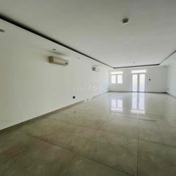 Cần cho thuê căn nhà 5X20m mới đẹp tại KĐT Him Lam Kênh Tẻ Q7