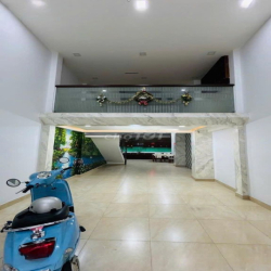 170/24F Phan Đăng Lưu P1 Q Phú Nhuận, 4,5x18m, 1T 3L 5PN 5WC