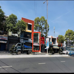 Nhà mặt tiền  đường 23 tháng 10. Giá thấp hơn định giá vietcombank