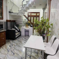 Nhà nguyên căn Full nội thất, 1 trệt 4 lầu, 4Pn, Hẻm xe hơi