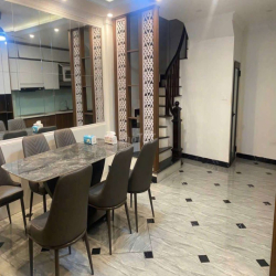 ☘️Cho thuê nhà 5 tầng tại Sài Đồng,full nội thất, chỉ xách vali vào ở