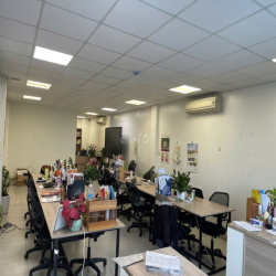 🏢 CHO THUÊ VĂN PHÒNG FULL NỘI THẤT – 90M² – GIÁ CHỈ 20 TRIỆU/THÁNG
