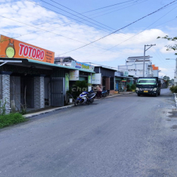Phòng trọ thoáng mát, sáng sủa, có gác, WC riêng, giờ tự do