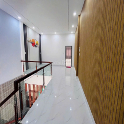 Cho thuê NC 1L1TR- 3PN,3WC,1PK, 1 Bếp giá 8tr/tháng- KDC Phát Hải