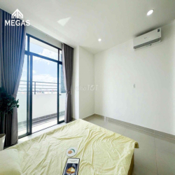 TRỐNG CĂN HỘ DỊCH VỤ ĐẦY ĐỦ NỘI THẤT - BAN CÔNG - TÁCH BẾP