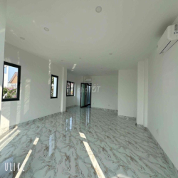 NGUYÊN TẦNG 1 DT : 6 X 20 = 120M2 - MỚI XÂY 2PN LỚN 2WC