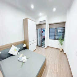Cho thuê tầng 2 Lê Văn Lương 90m2, 3 ngủ, full đồ cơ bản, ở luôn