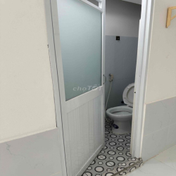 phòng trọ có gác sạch đẹp cách cầu Ánh Sao 1km