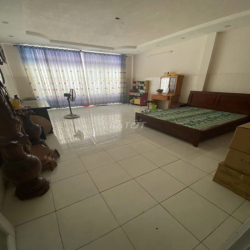 Cho thuê nhà mặt tiền kinh doanh khu Tên Lửa, 5x20m, 4 tầng