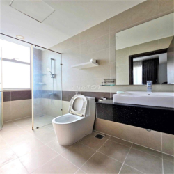 căn góc nhà sạch sẽ thiết kế 2 pn.2wc gần sân bay