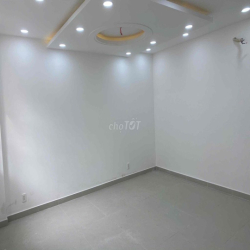 Cho thuê nhà Cityland P10 Gò Vấp. 5x20 5 tầng có hầm giá 37tr/1 !