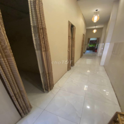 Cho thuê nhà mặt tiền kinh doanh khu Tên Lửa, 5x20m, 4 tầng