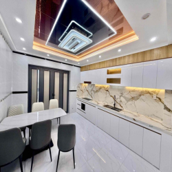 Cho Thuê Nhà Đẹp Mới Xây Thiết Kế Hiện Đại Sẵn Nội Thất