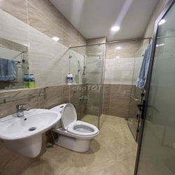 Cho Thuê Nhà Sạch Sẻ DT 130m2 1Trệt 1Lầu 2Pn 3Wc Sân Thượng Hẻm Xe Tải