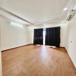 Cho Thuê Nhà Sạch Sẻ DT 130m2 1Trệt 1Lầu 2Pn 3Wc Sân Thượng Hẻm Xe Tải