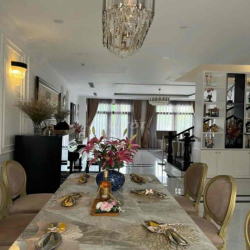 Nhà full nội thất giá 30tr/ tháng DT 6x18m Khu Verosa Park