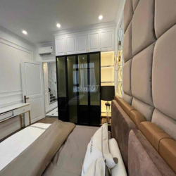 Nhà full nội thất giá 30tr/ tháng DT 6x18m Khu Verosa Park